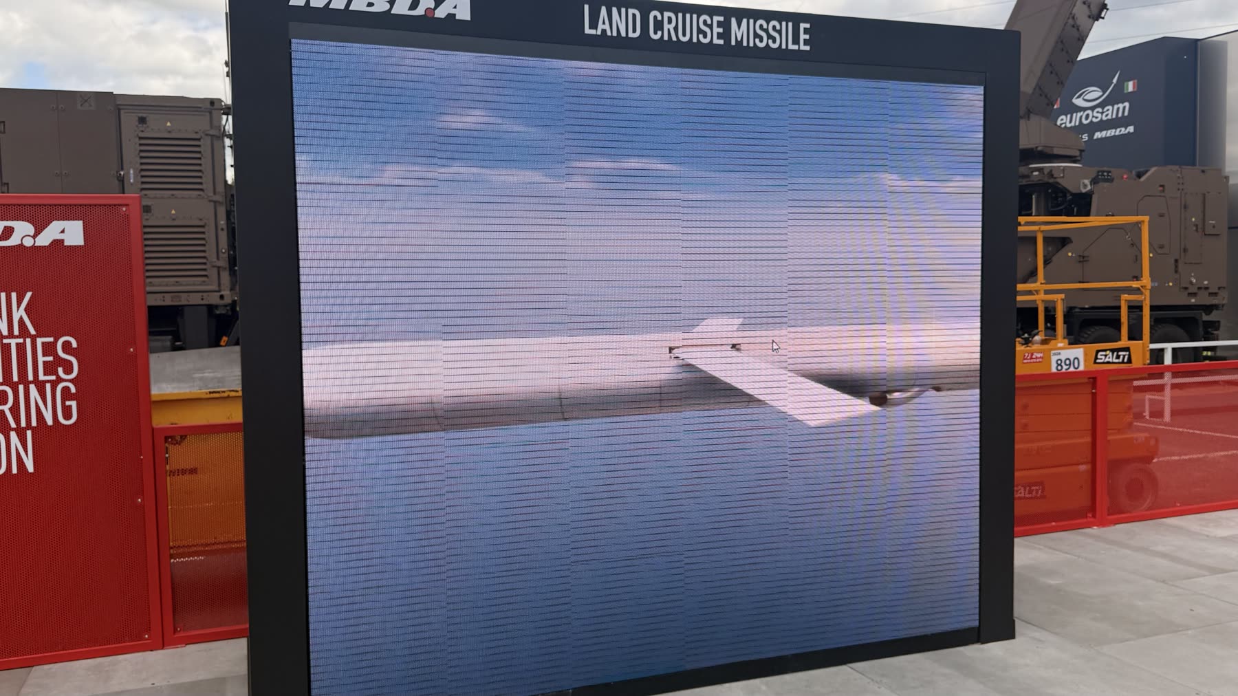 LED screen showing a loitering munition drone in real-time 3D